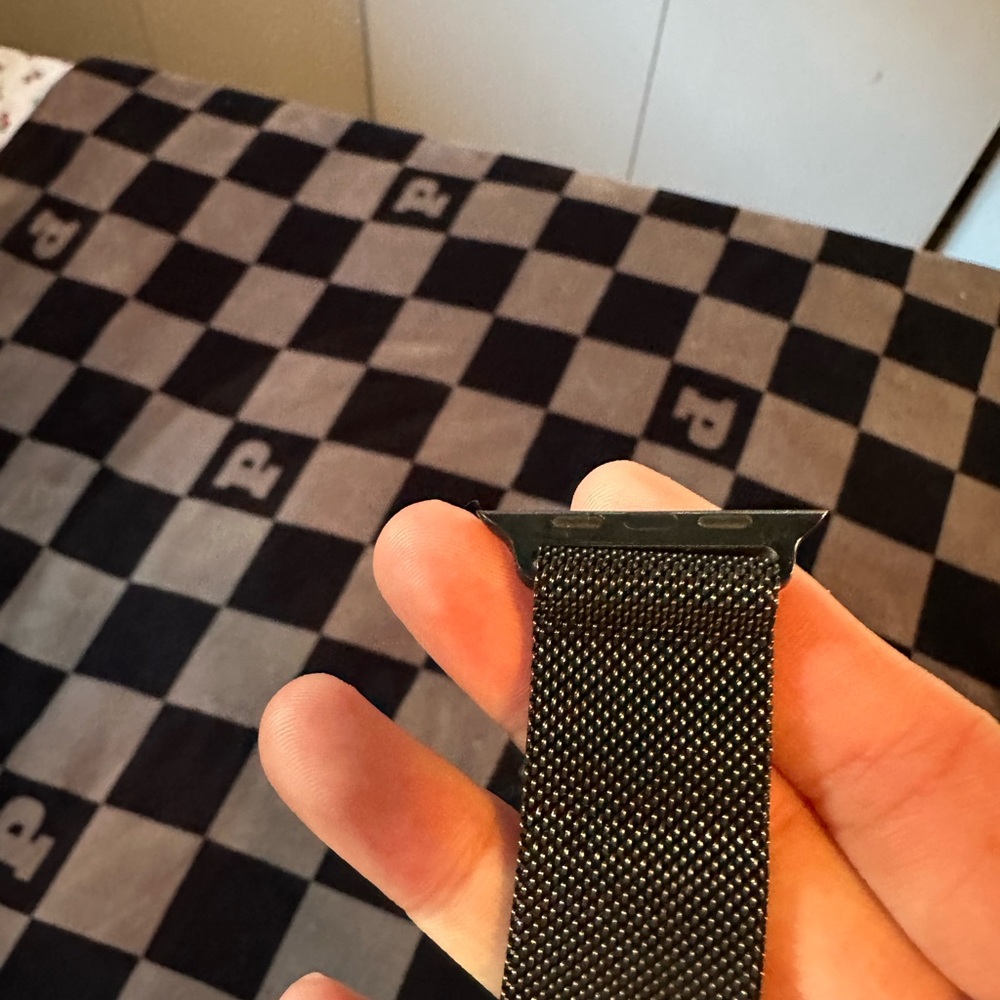 44mm Apple slate Milanese loop watch band - Picture 2 of 4